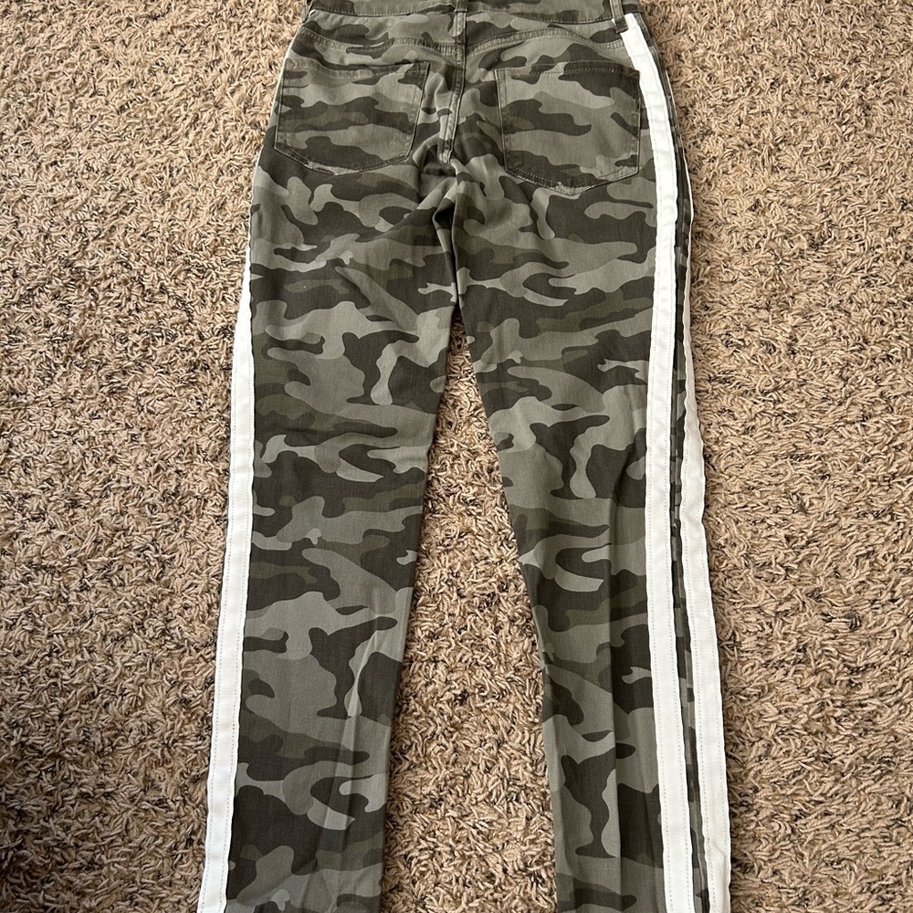 Camo pants
